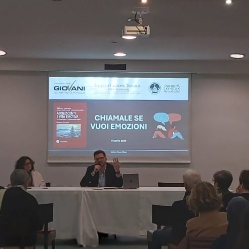 Adolescenti e vita emotiva: comprendere i vissuti emotivi di generazioni definite fragili
